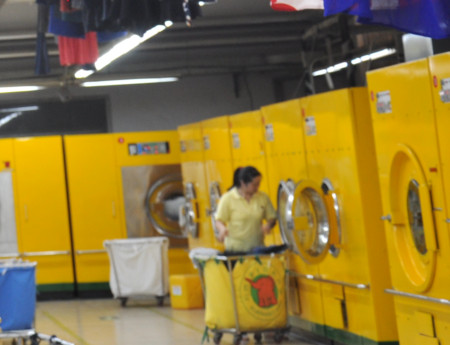 如何選擇好的干洗店設(shè)備?